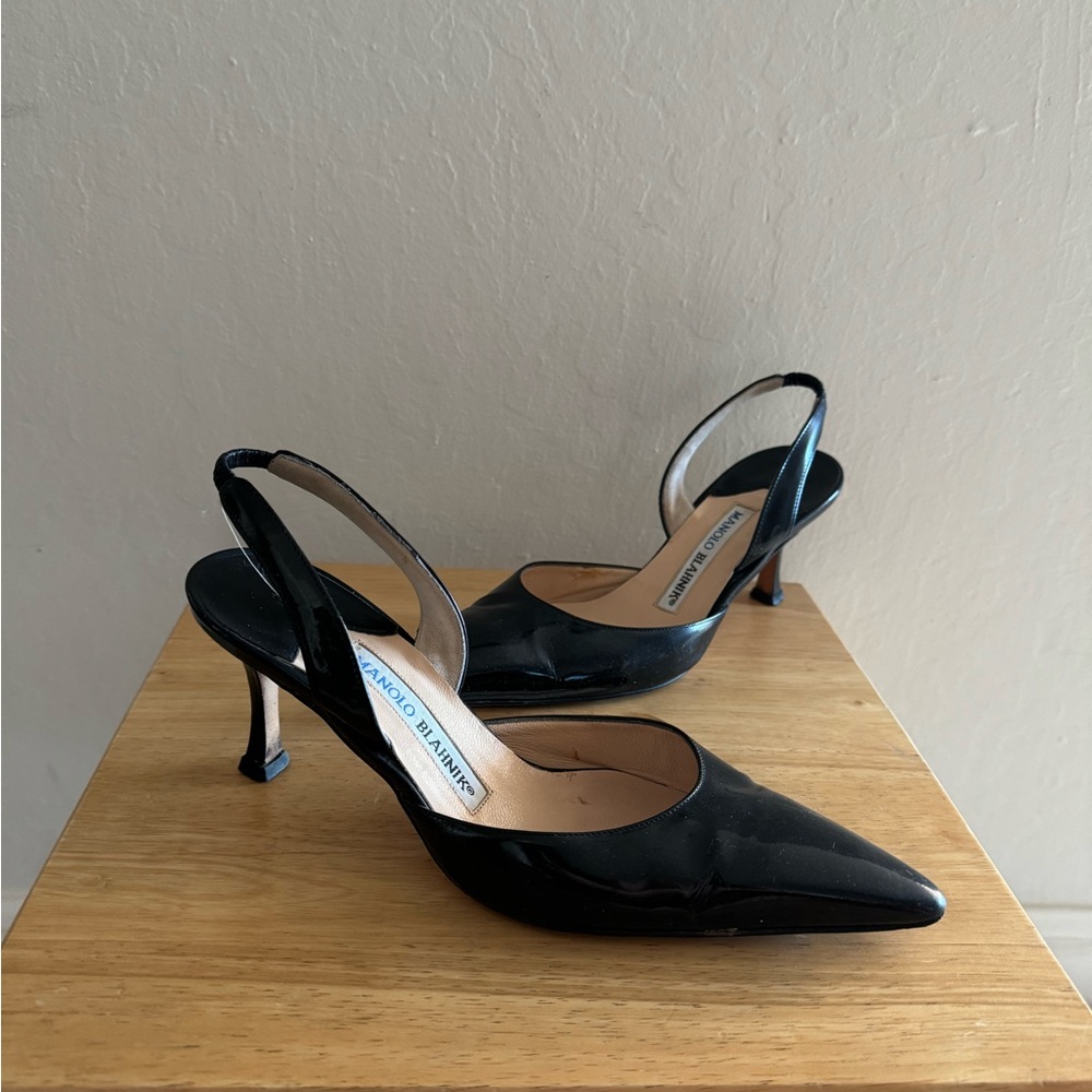 Manolo Blahnik black pointy slingback low heel size 35